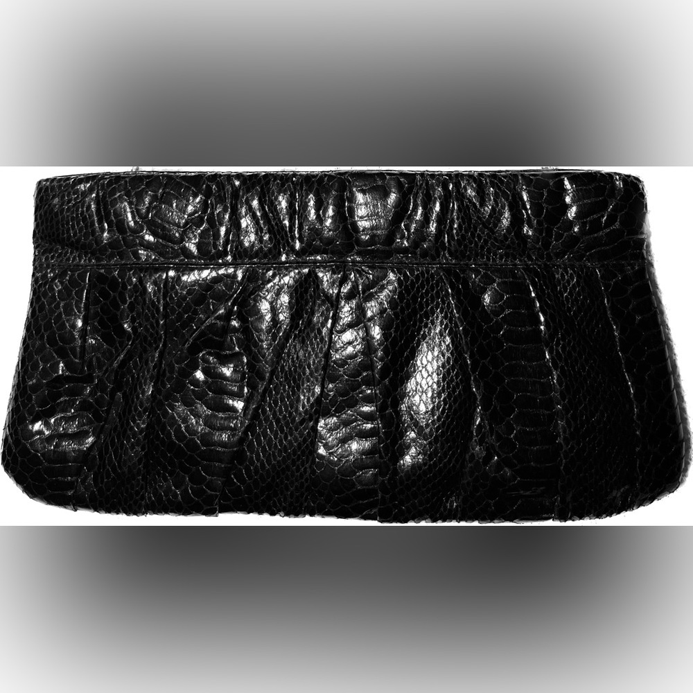 Daisy Fuentes Clutch/over the shoulder handbag (black)